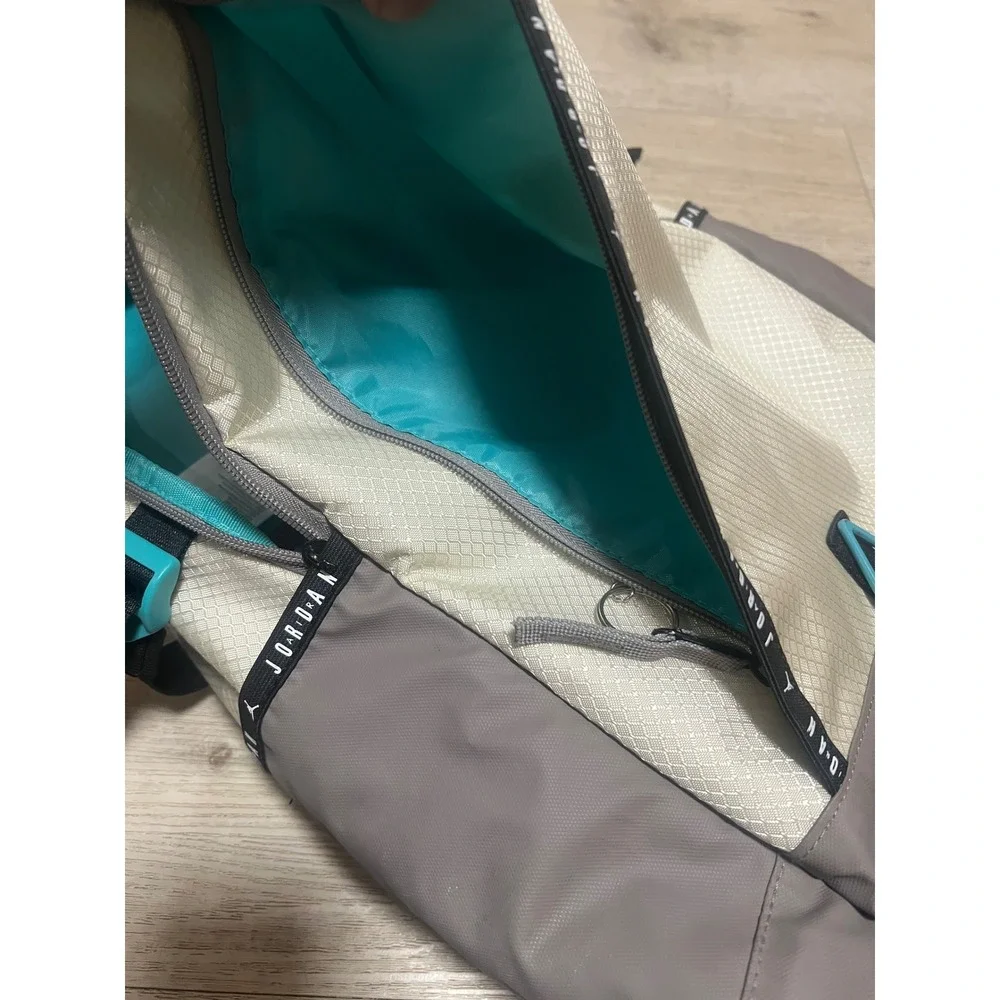 Nike Air‎ Jordan Jumpman Lap Top Pocket Backpack Cream Gray Teal Logo